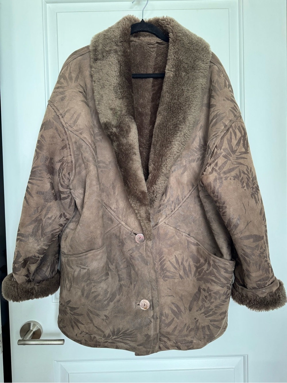 Vintage Danier Genuine Leather Authentic Shearling Jacket - Leaf pattern